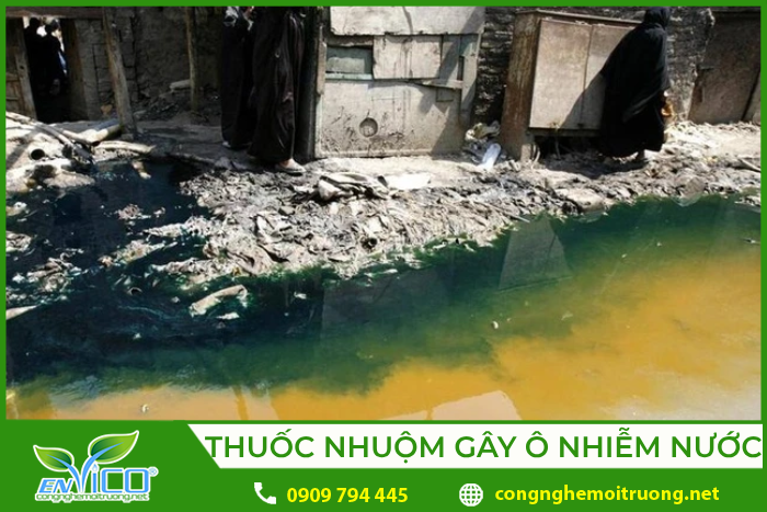 Thuốc nhuộm từ hoạt động sản xuất thời trang làm ô nhiễm nguồn nước