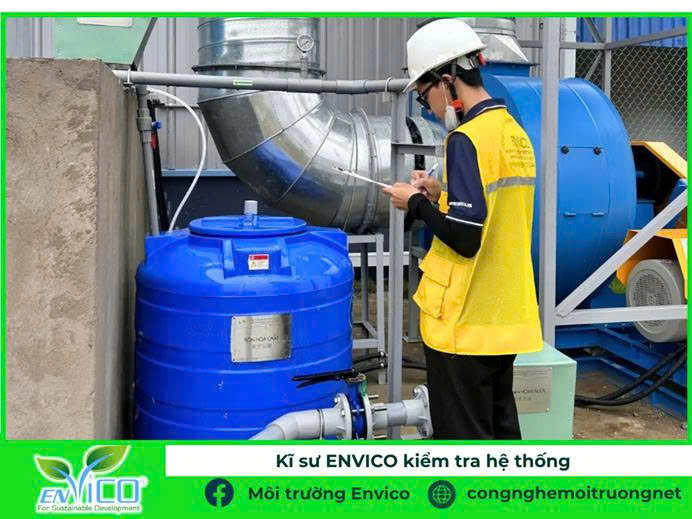 Kĩ sư ENVICO trực tiếp kiểm tra hệ thống xử lý nước thải